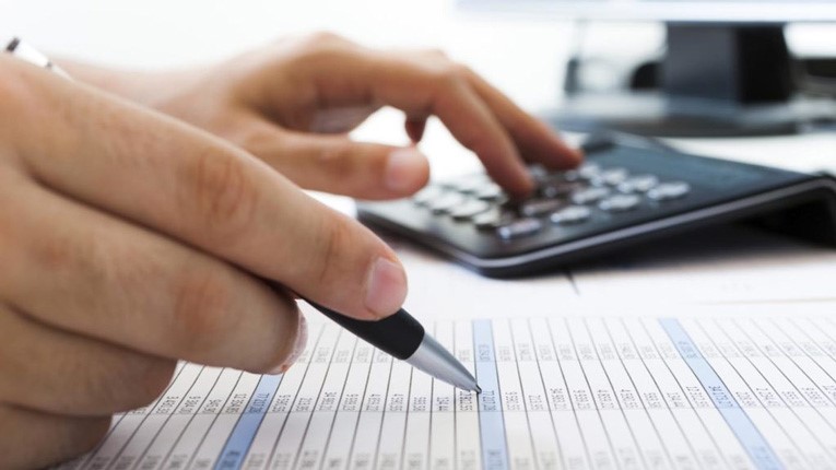 Điều khoản thanh toán và tiền tệ thanh toán